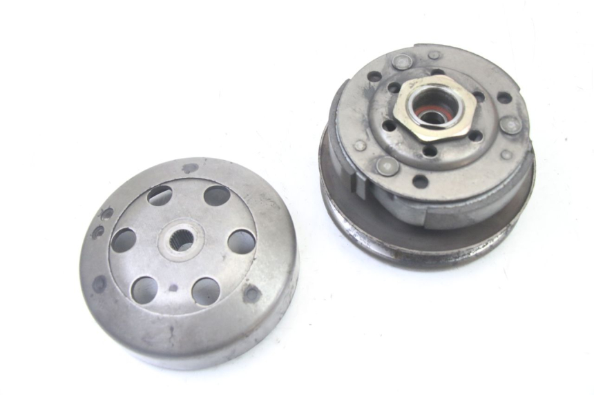 photo de CLUTCH PEUGEOT ELYSTAR 50 (2002 - 2014) - Fixing points details