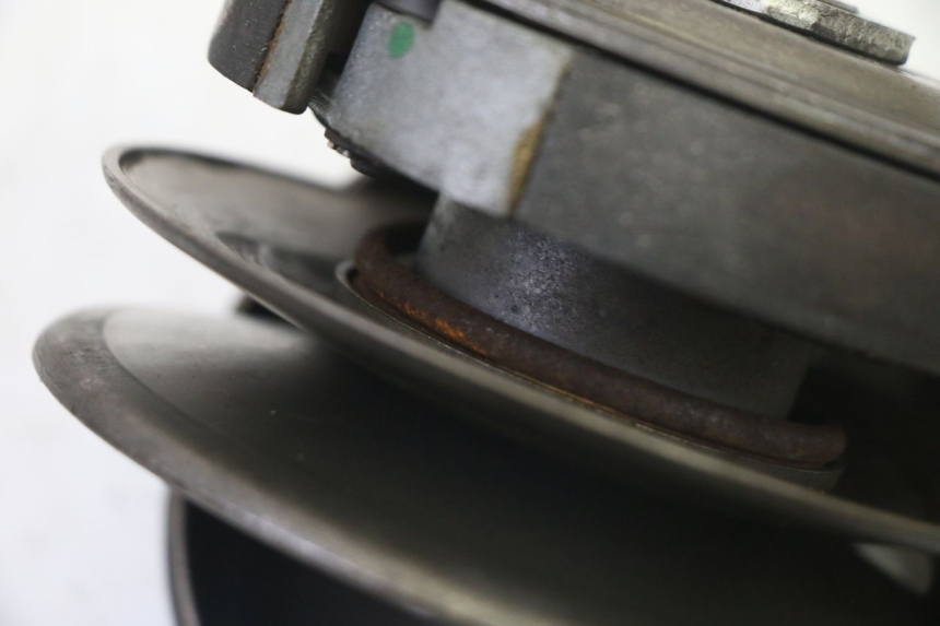 photo de CLUTCH PEUGEOT ELYSTAR 50 (2002 - 2014) - Technical close-up