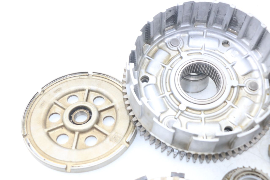 photo de CLUTCH YAMAHA FJR ABS 1300 (2006 - 2012) - Distinctive features