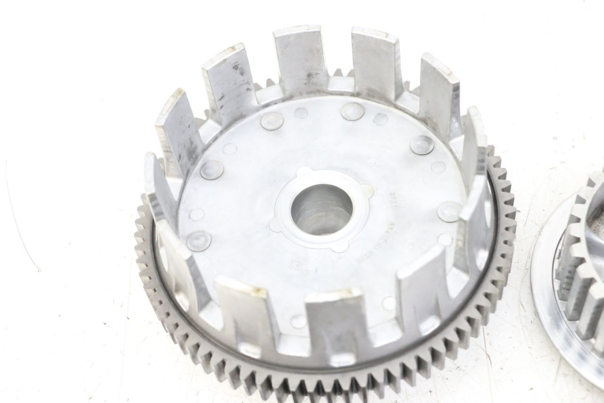 photo de CLUTCH SUZUKI GSX E 250 (1982 - 1983) - Alternative angle