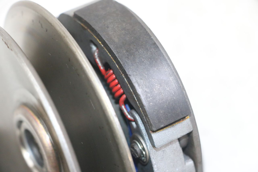 photo de CLUTCH PEUGEOT JET FORCE CARBU 50 (2003 - 2016) - Alternative perspective