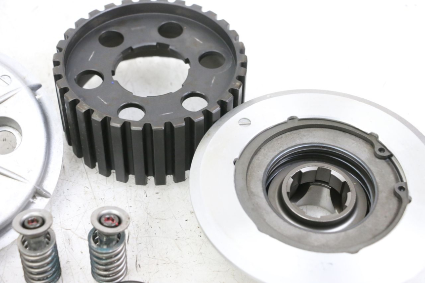 photo de CLUTCH KAWASAKI GTR 1000 (1994 - 2004) - Checked used part