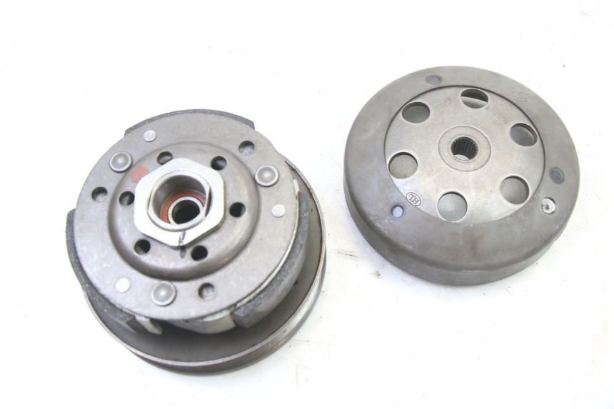 photo de CLUTCH PEUGEOT KISBEE 2T 50 (2018 - 2022) - Technical close-up