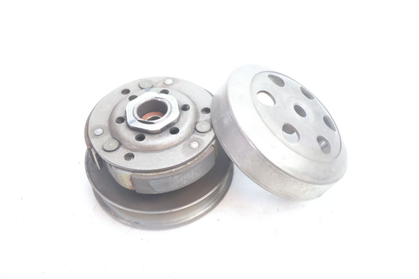 photo de CLUTCH PEUGEOT KISBEE 2T 50 (2010 - 2017) - Component detail
