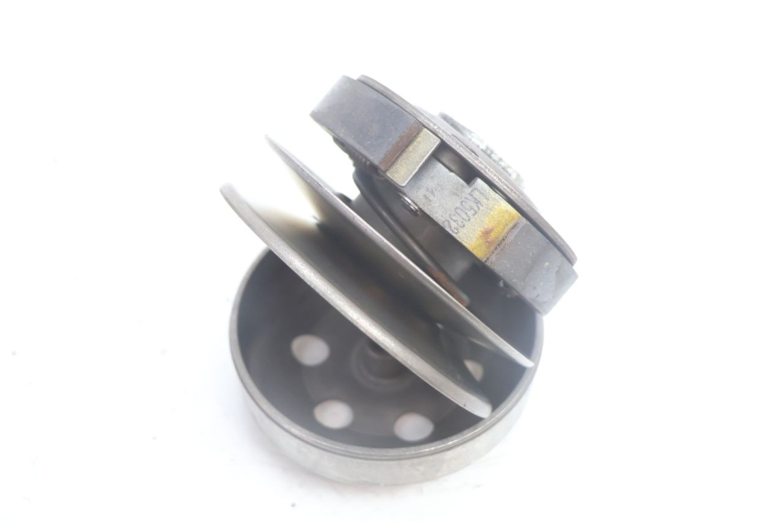 photo de CLUTCH PEUGEOT KISBEE 2T 50 (2010 - 2017) - Alternative perspective