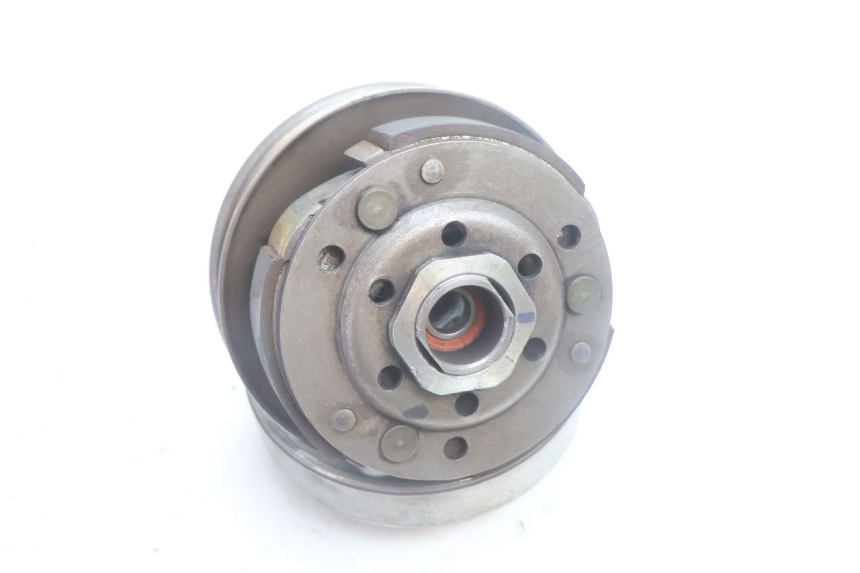 photo de CLUTCH PEUGEOT KISBEE 2T 50 (2010 - 2017) - Technical close-up
