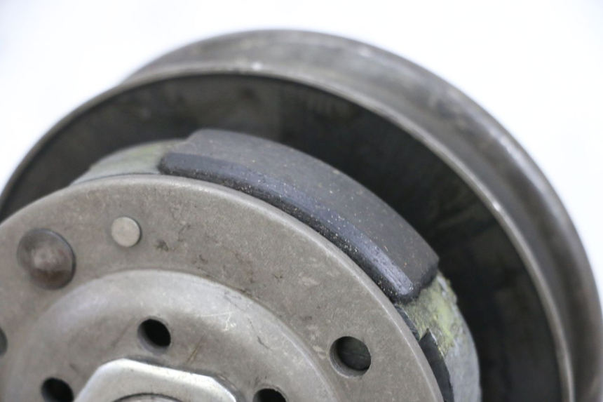 photo de CLUTCH PEUGEOT KISBEE 4T 50 (2010 - 2017) - Additional view of the item