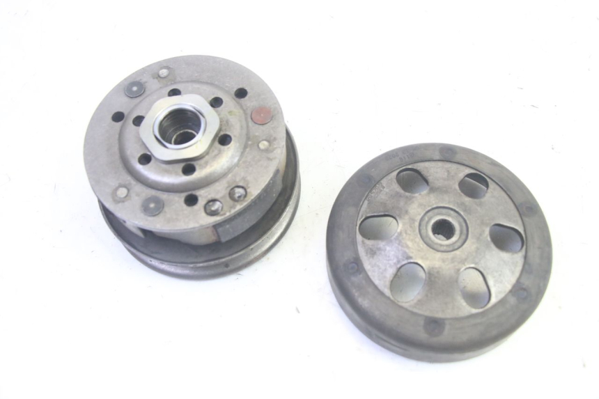 photo de CLUTCH PEUGEOT KISBEE 4T 50 (2018 - 2022) - Technical close-up