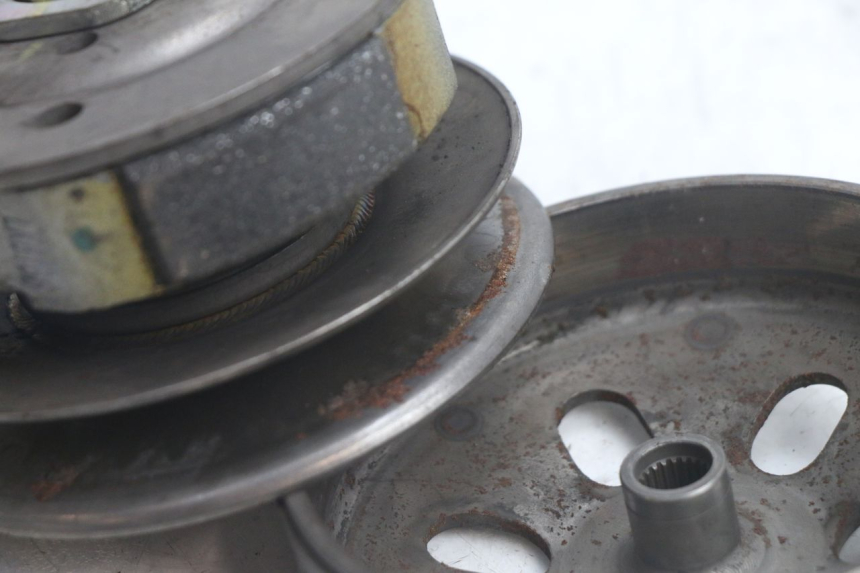 photo de CLUTCH PEUGEOT KISBEE 4T 50 (2018 - 2022) - Technical close-up