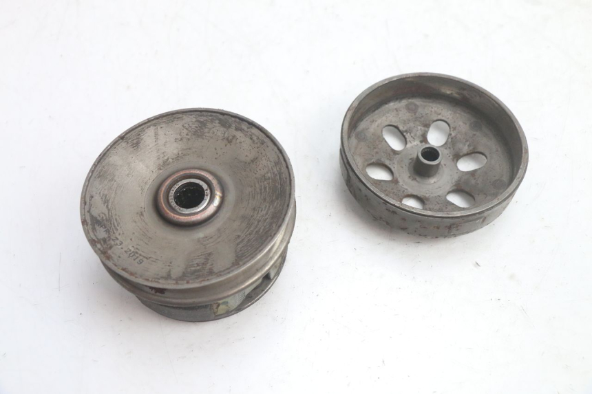 photo de CLUTCH PEUGEOT KISBEE 4T 50 (2018 - 2022) - Surface and material condition