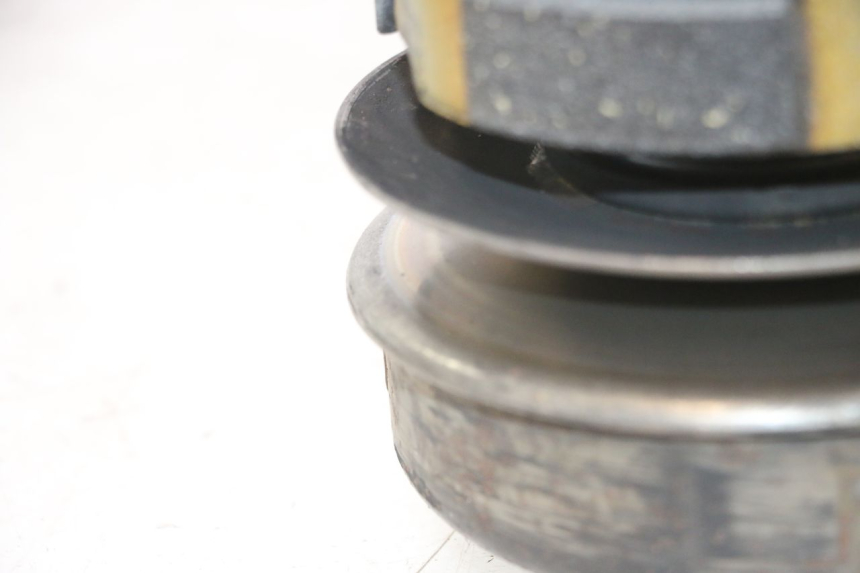 photo de CLUTCH PEUGEOT KISBEE 4T 50 (2023 - 2026) - Surface and material condition
