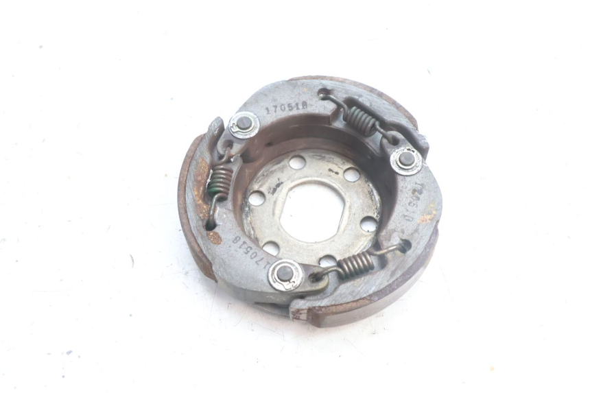 photo de CLUTCH PEUGEOT KISBEE 4T 50 (2010 - 2017) - Zoom on usage condition