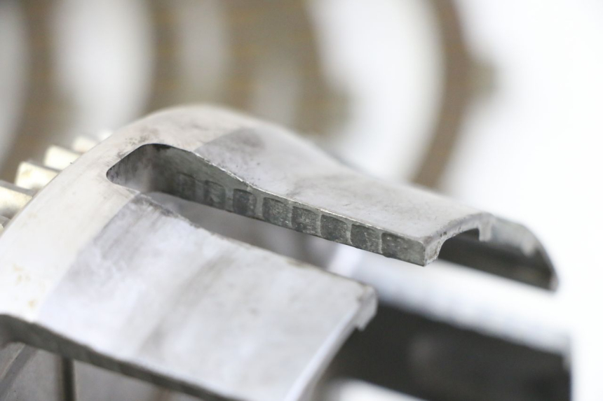 photo de CLUTCH KAWASAKI KX F KXF 450 (2009 - 2011) - Distinctive features