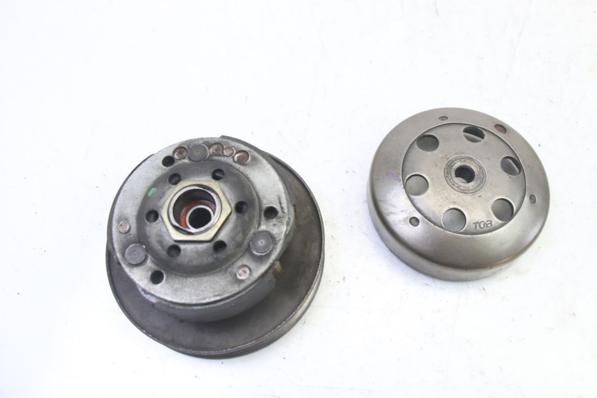 photo de CLUTCH PIAGGIO LIBERTY 4T 50 (2009 - 2015) - Technical close-up