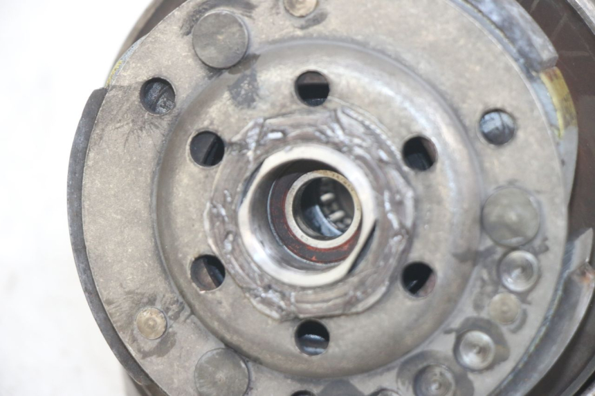 photo de CLUTCH PEUGEOT LUDIX 50 (2005 - 2007) - Fixing points details