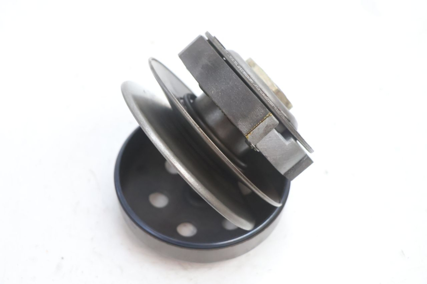 photo de CLUTCH PEUGEOT LUDIX ONE 14P 50 (2004 - 2013) - Alternative perspective