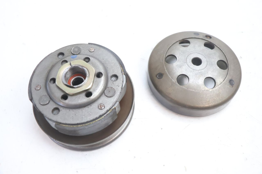 photo de CLUTCH PEUGEOT LUDIX ONE 14P 50 (2004 - 2013) - Technical close-up