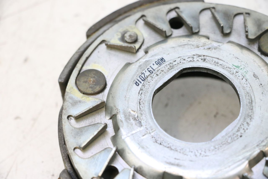photo de CLUTCH PIAGGIO MP3 RL 250 (2006 - 2010) - Zoom on usage condition