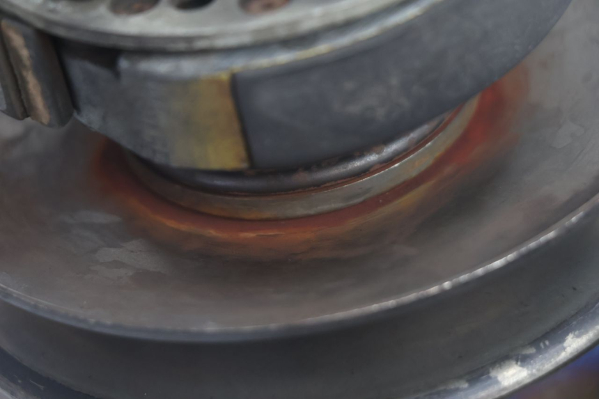 photo de CLUTCH PIAGGIO NEW TYPHOON 50 (2018 - 2021) - Zoom on usage condition