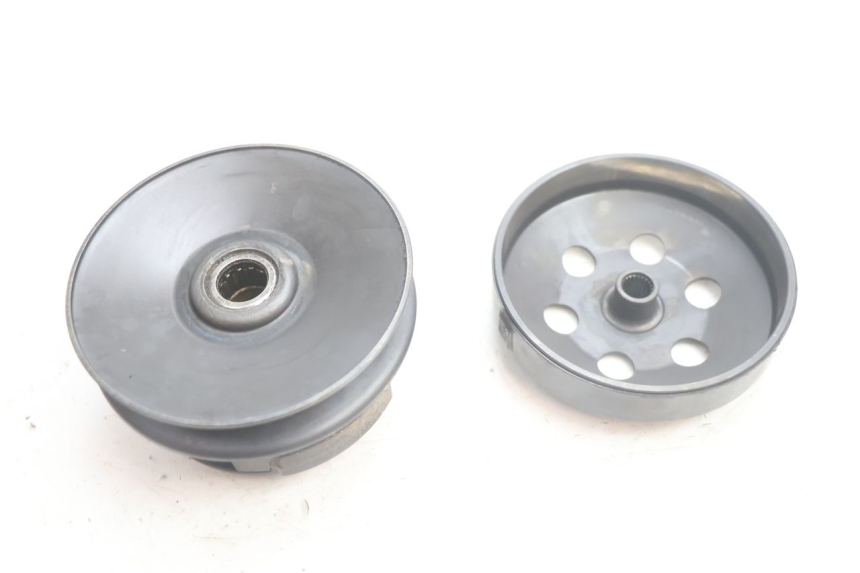 photo de CLUTCH JM MOTORS R-MAX TECH 50 (2024 - 2026) - Surface and material condition