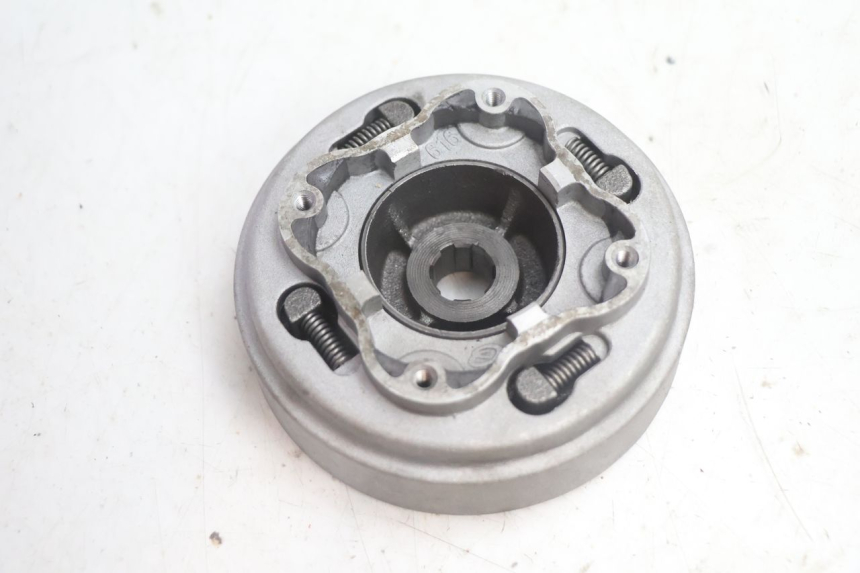photo de CLUTCH APOLLO RFZ 125 - Zoom on usage condition