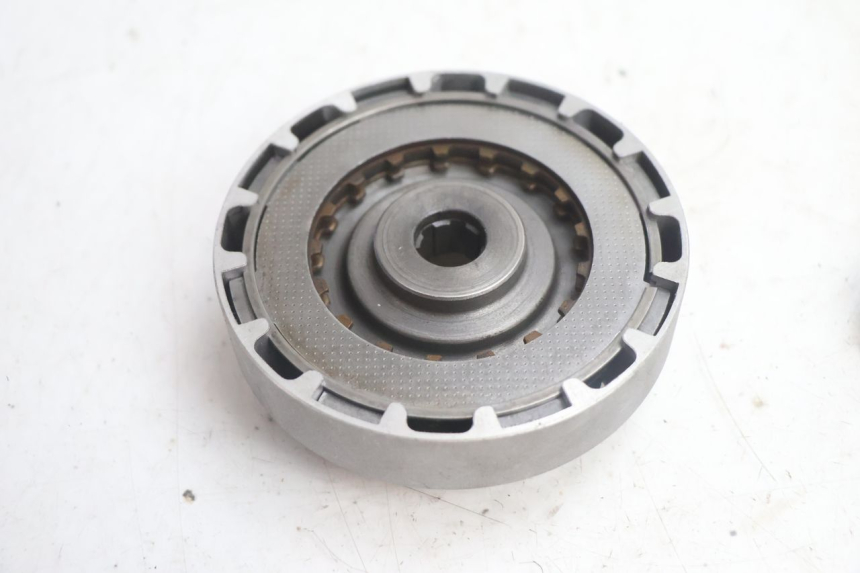 photo de CLUTCH APOLLO RFZ 125 - Alternative perspective