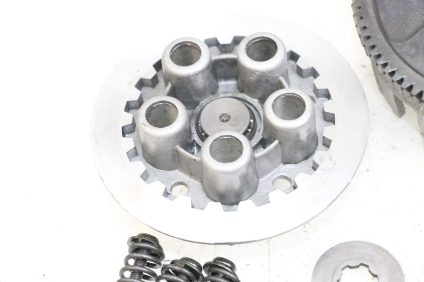 photo de CLUTCH APRILIA RS 50 (2006 - 2010) - Surface and material condition