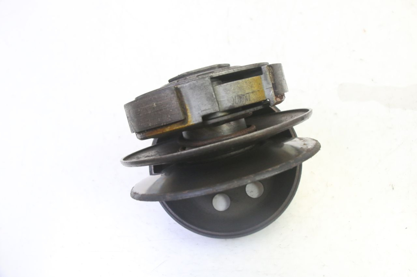 photo de CLUTCH PEUGEOT SATELIS 125 (2013 - 2018) - Alternative perspective