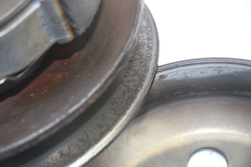 photo de CLUTCH PEUGEOT SATELIS 125 (2006 - 2009) - Alternative perspective