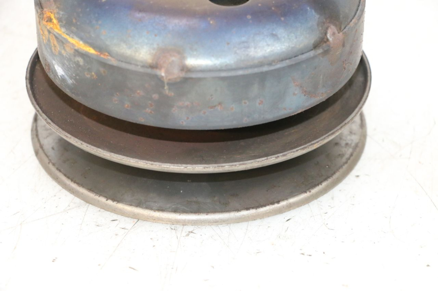 photo de CLUTCH PEUGEOT SATELIS 125 (2013 - 2018) - Surface and material condition