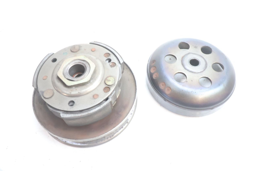 photo de CLUTCH PEUGEOT SATELIS 125 (2006 - 2009) - Alternative perspective