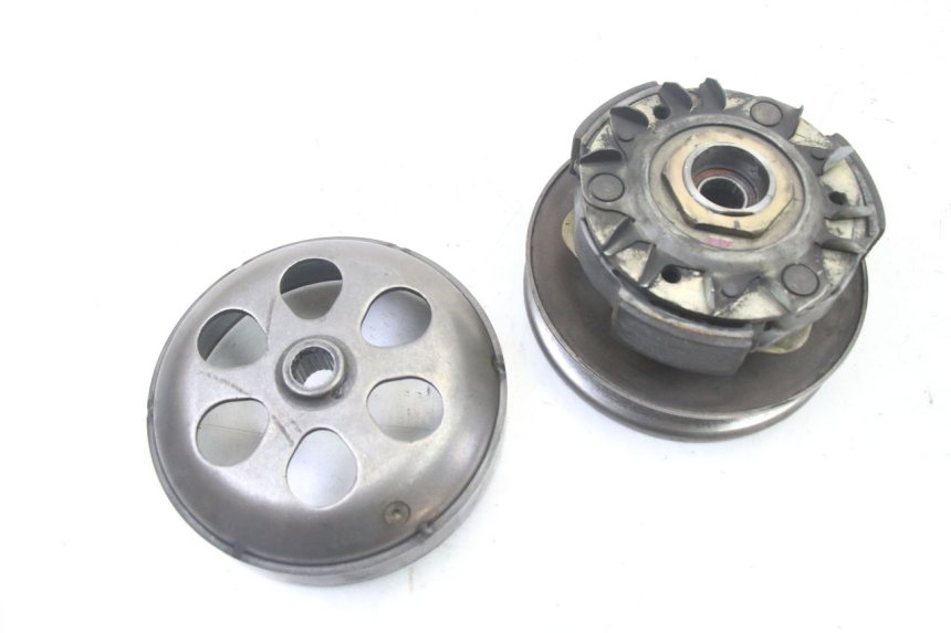 photo de CLUTCH APRILIA SCARABEO GT TOURING 125 (1999 - 2005) - Technical close-up