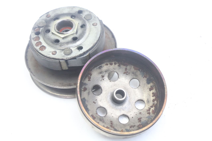 photo de CLUTCH APRILIA SCARABEO 100 (2003 - 2012) - Zoom on usage condition