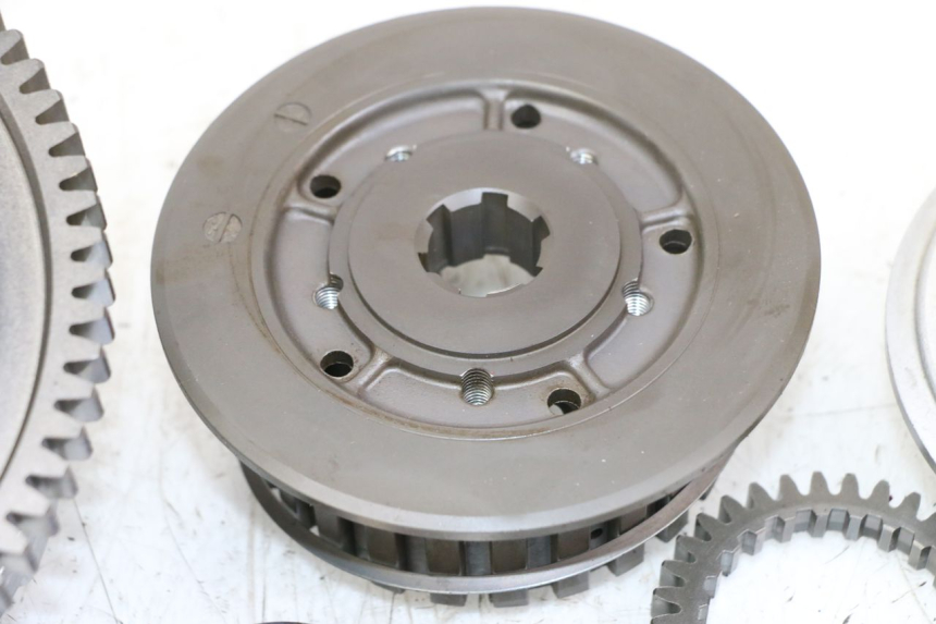 photo de CLUTCH SUZUKI GSR 750 (2011 - 2017) - Additional view of the item