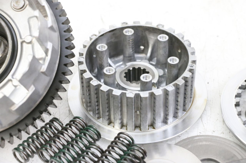 photo de CLUTCH YAMAHA TDM ABS 900 (2002 - 2014) - Used quality zoom