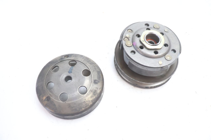 photo de CLUTCH PEUGEOT TREKKER TKR 50 (2005 - 2014) - Technical close-up