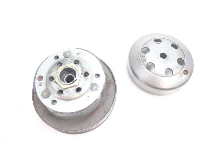 photo de CLUTCH PIAGGIO TYPHOON 50 (2000 - 2009) - Fixing points details