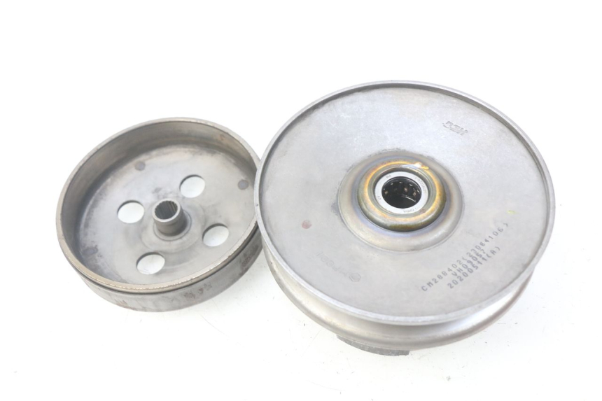 photo de CLUTCH PIAGGIO VESPA GTS IGET ABS 125 (2017 - 2023) - Zoom on usage condition