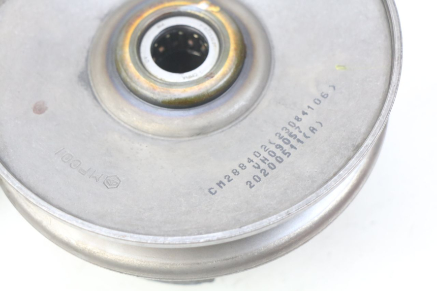 photo de CLUTCH PIAGGIO VESPA GTS IGET ABS 125 (2017 - 2023) - Alternative perspective