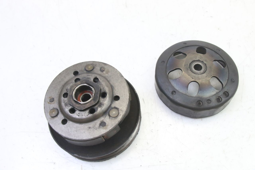 photo de CLUTCH PEUGEOT VIVACITY NEW 4T 50 (2008 - 2017) - Technical close-up