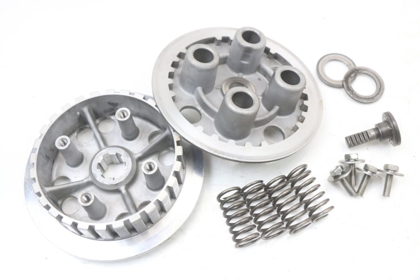 photo de CLUTCH SUZUKI VL INTRUDER 125 (2004 - 2007) - Component detail