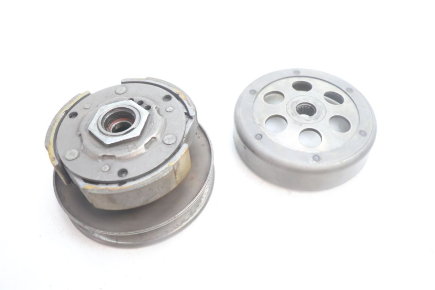 photo de CLUTCH YAMAHA XMAX X-MAX 125 (2006 - 2009) - Alternative perspective