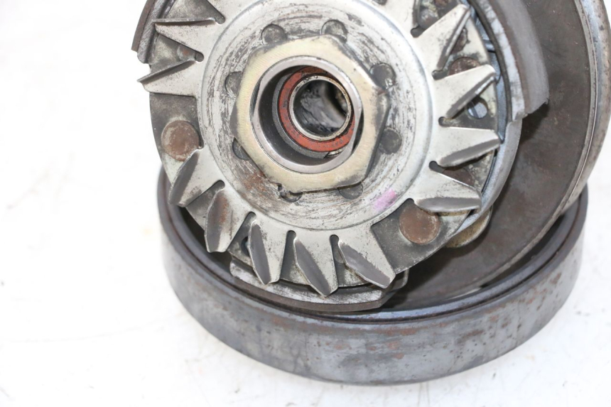 photo de CLUTCH PIAGGIO X8 125 (2004 - 2007) - Distinctive features