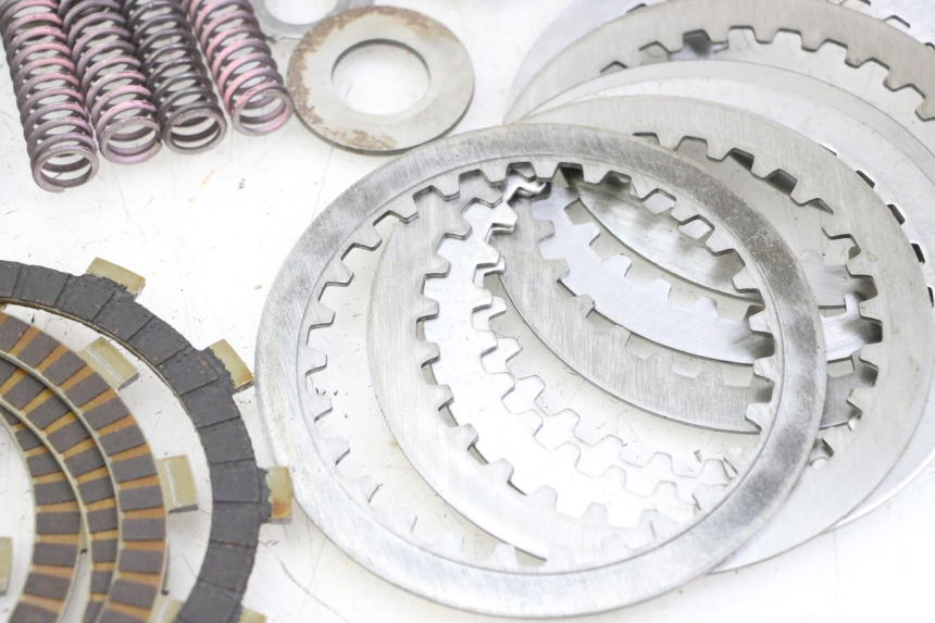 photo de CLUTCH YAMAHA FZ6 FAZER S2 600 (2007 - 2011) - Spare part profile view