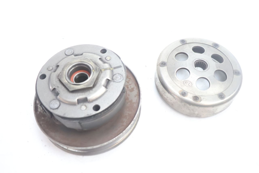 photo de CLUTCH YAMAHA YP MAJESTY 125 (2002 - 2006) - Fixing points details