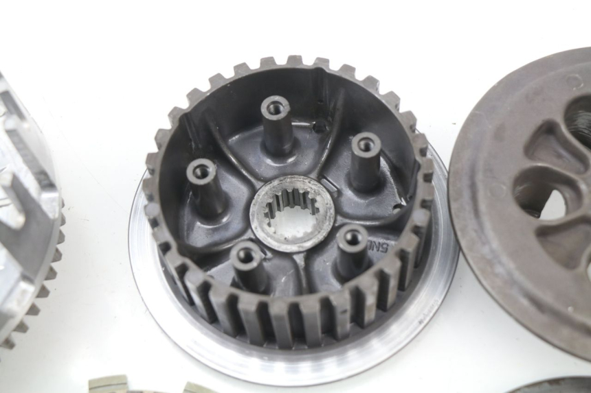 photo de CLUTCH YAMAHA YZ-F YZF 250 (2007 - 2013) - Alternative angle