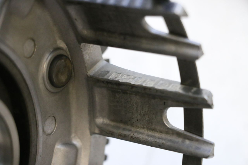 photo de CLUTCH YAMAHA YZF R GENESIS 750 (1993 - 1998) - Additional view of the item