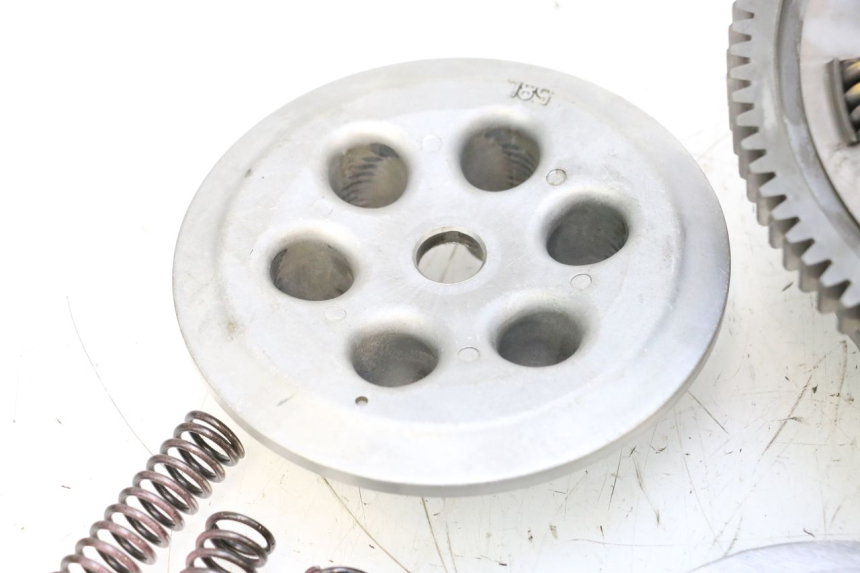 photo de CLUTCH YAMAHA YZF R GENESIS 750 (1993 - 1998) - Detailed visual inspection