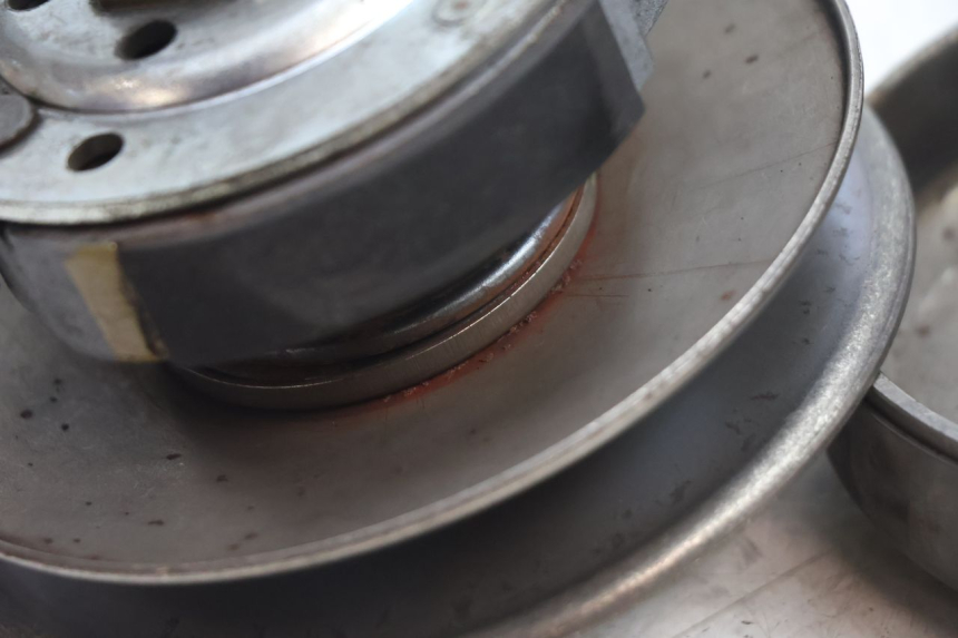 photo de CLUTCH PIAGGIO ZIP 2T 50 (2009 - 2019) - Zoom on usage condition