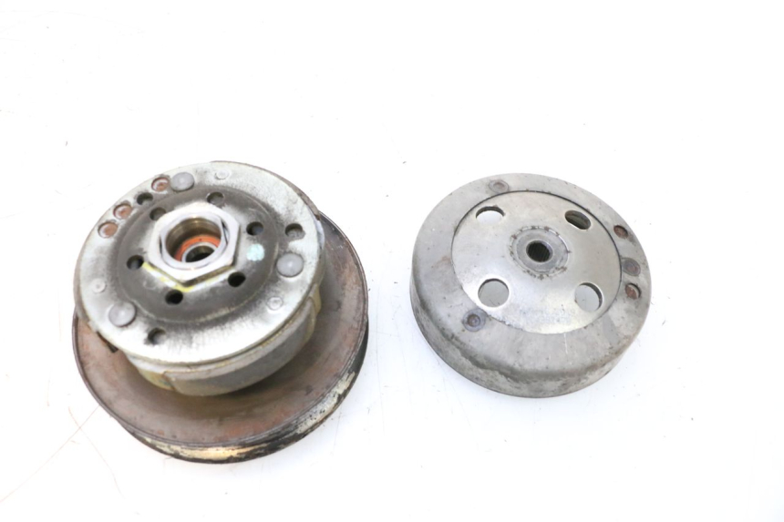 photo de CLUTCH PIAGGIO ZIP 4T 50 (2018 - 2020) - Technical close-up